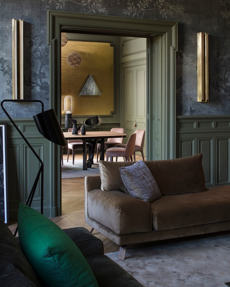 Современный дизайн интерьера комнаты отдыха квартиры в классическом стиле
