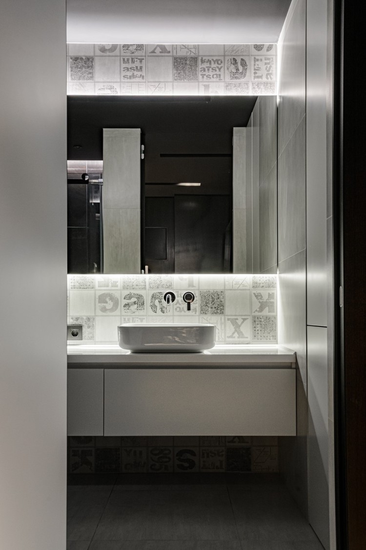 Современный дизайн интерьера ванной комнаты квартиры в промышленном стиле